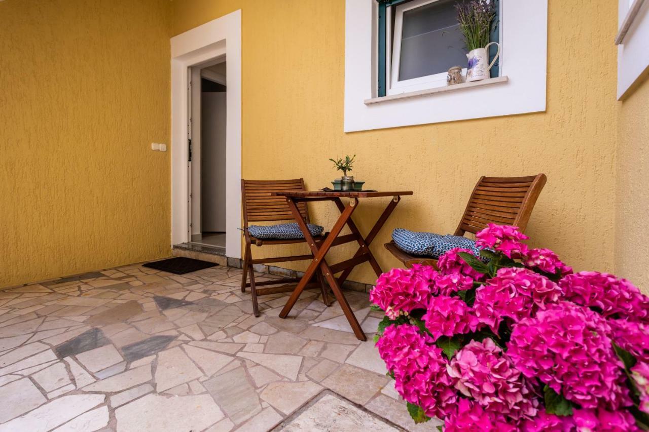 Apartments Marija Baska  Luaran gambar